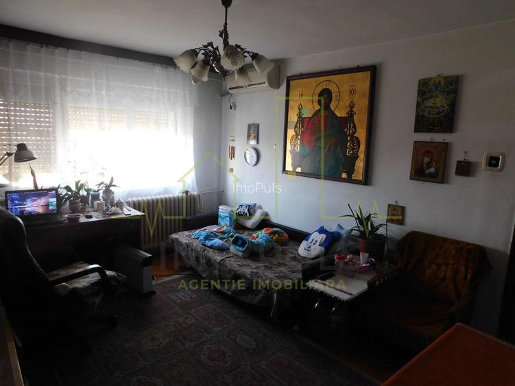 4 camere. Cetatii. Acoperis. - 2