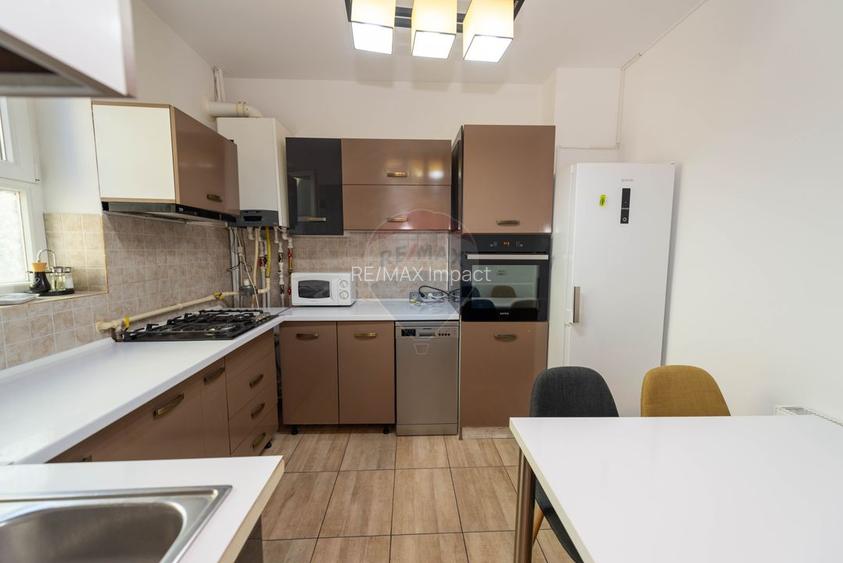 Casa / Vila cu 3 camere de inchiriat strada Pargarilor Stefan cel Mare - 16