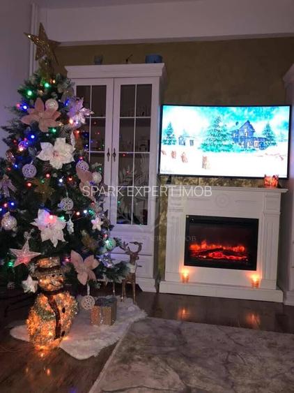 //3 CAMERE ULTRACENTRAL// - 3