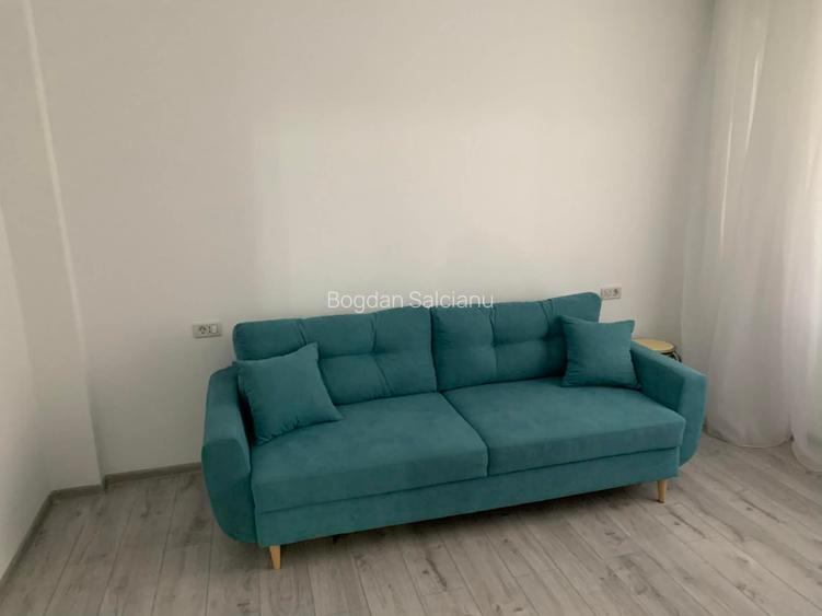 Închiriez apartament 2 camere  - 4