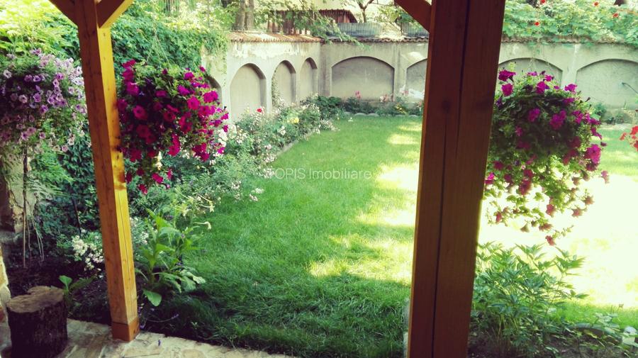 Floreasca / Casa Individuală cu 4 Apartamente - Birouri / Parcare + Curte / 2021 - 11