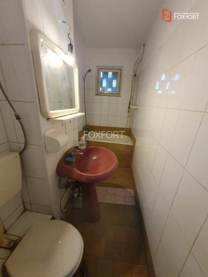 Spatiu comercial cu 2 camere de inchiriat - zona Piata Doina - 9