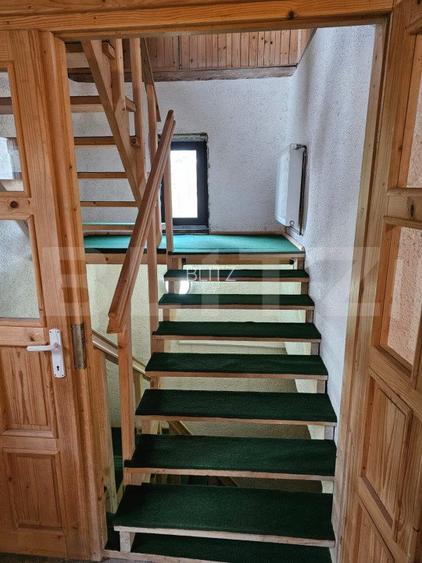 Casa de vacanță, pretabilă pentru pensiune în Moieciu - 9