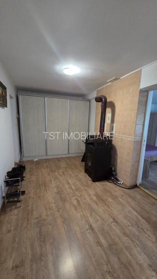 Casă de vânzare cu 3 camere – Zona Soarelui - 12