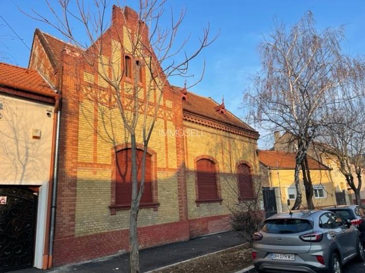 Casa de vanzare, ultracentral/ zona Parcului Bratianu- 370.000 eur neg - 2