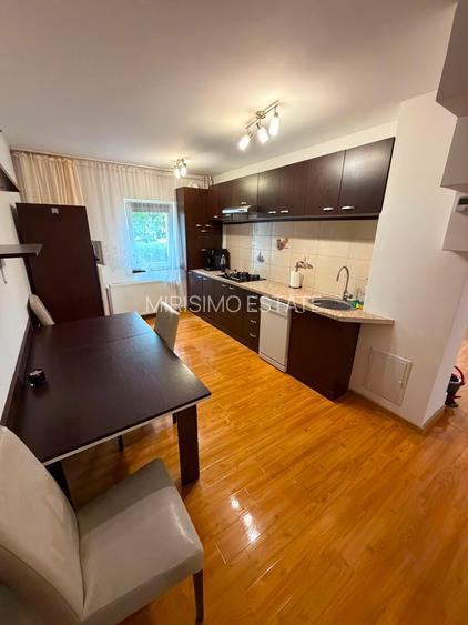 Apartament cu 3 camere, decomandat, Zona Grivitei - 7