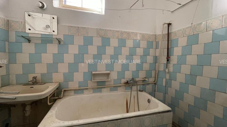 CASA ULTRACENTRALA SALONTA - 9