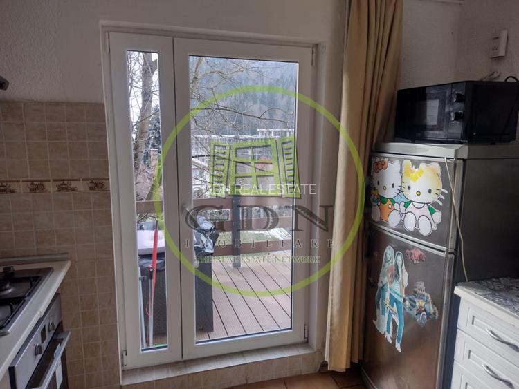 Casa de vanzare 6 camere, 4 dormitoare, 2 bai, localitatea Azuga - 3