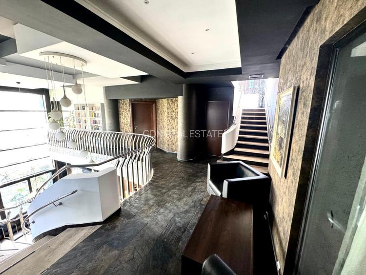 Vilă superbă, unicat, versatilă, lift interior, zona Carrefour Colentina! - 9