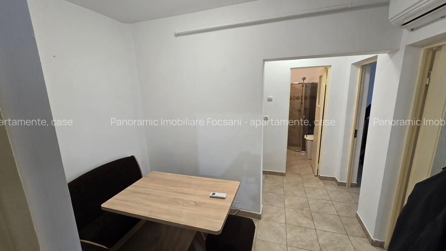 Apartament de vanzare  2 camere, renovat si mobilat complet,  central Focsani - 8