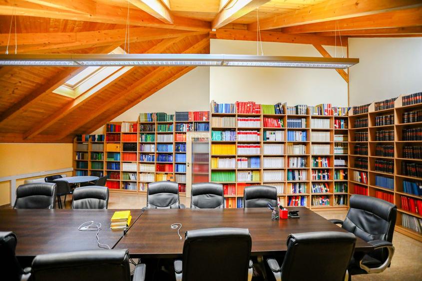 Infrastructură Premium pentru Afaceri IT - Disponibilă Acum - 32