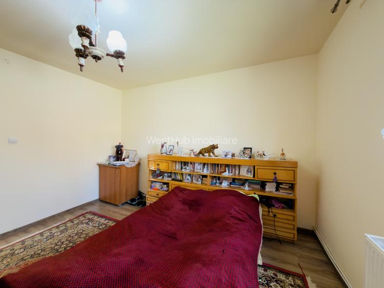 Casa individuala 2 camere, 933mp teren in Utvin - 4