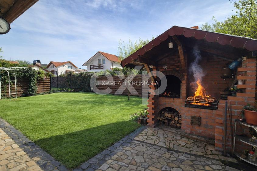 Casa mobilata, cu garaj si foisor – Zona linistita in Nordul Pitestiului - 2