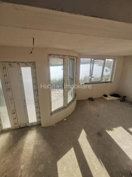 Casa individuala cu terasa,panorama spre lac, garaj, teren 300mp - 12