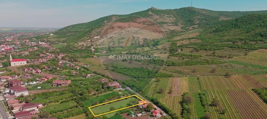 Teren 3.225 mp lângă Cetatea Șiria – utilități , panoramă superba - 3