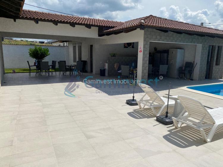 Pensiune cu 8 camere de vanzare in Cihei, Sânmartin , Bihor - 3