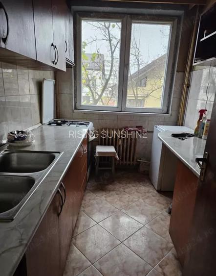 3 camere | etaj 3 | decomandat | Metrou Gorjului - 7