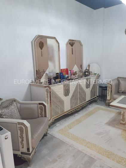 Casa de vanzare cu 4 camere, zona TOMIS II - 6