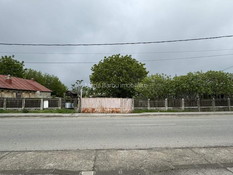 Teren intravilan  3447 mp, cu casa modesta, Desch. 30 m, str. Gr. Alexandrescu - 3