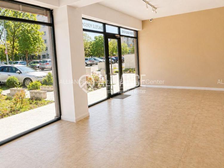 Spatiu comercial 75mp, vitrina stradala 12 m - (COD10) TOMIS NORD - 4