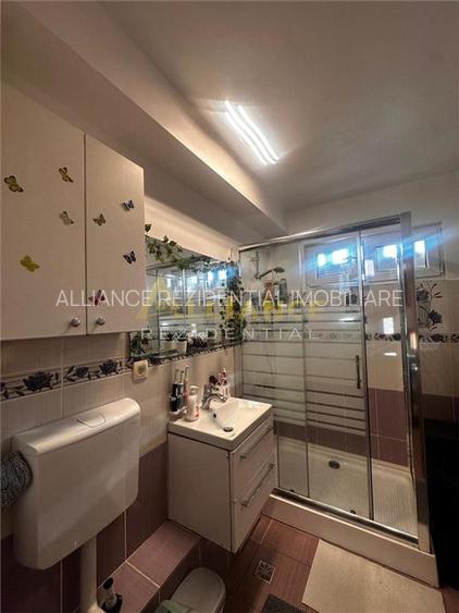 Apartament 3 camere  +2 parcări\STV 2 min \Bulevardul Obregia - 13