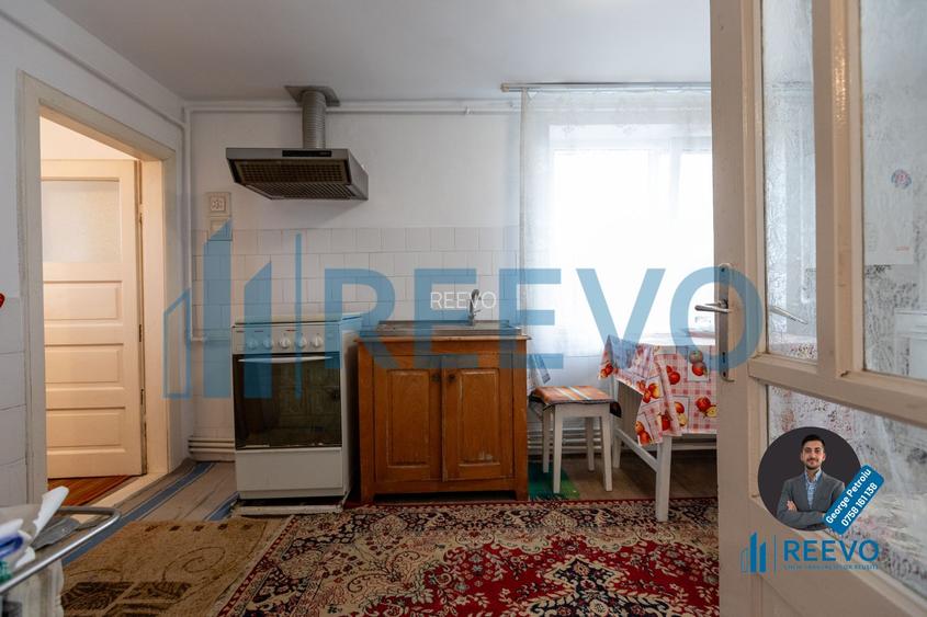 Casă de vânzare Buhuși, Str. Orbic - 12