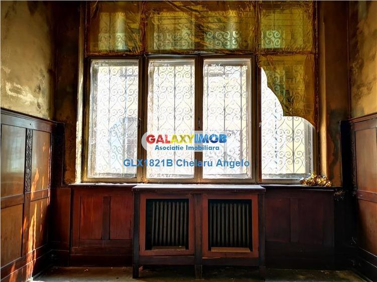 Cismigiu, vila neoromaneasca, suprafata construita 3000 mp, teren 1760 - 9