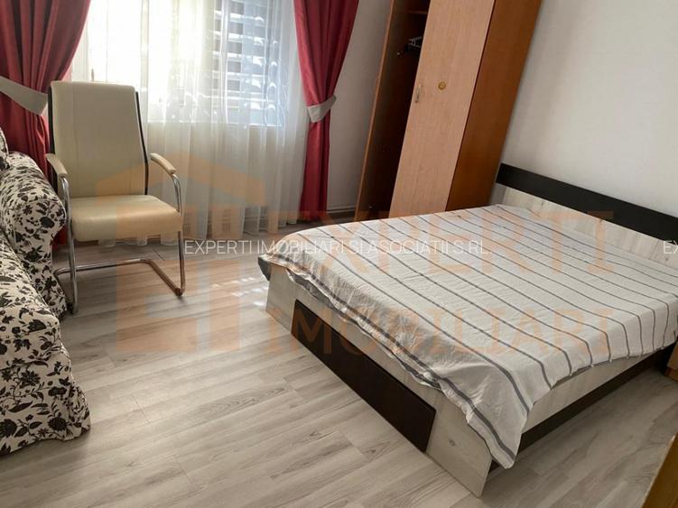 Apartament 3 camere, situat in zona Mamaia-Sat - 12