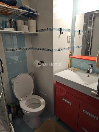 Pacurari - 4 camere decomandat - etaj intermediar - 8