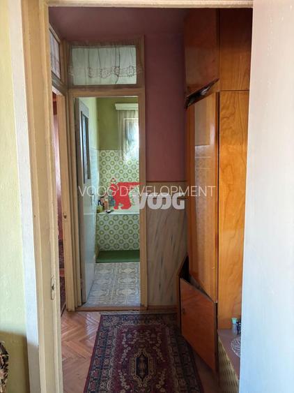 Apartament 3 camere -Complexul Studentesc -etaj 2 - 8