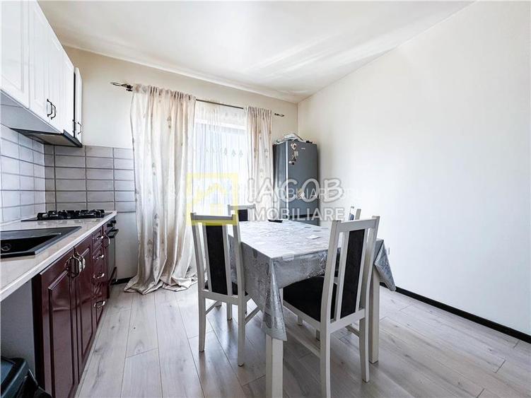 Casa de inchiriat in Hemeius, Garaj, Terasa cu gratar - 21