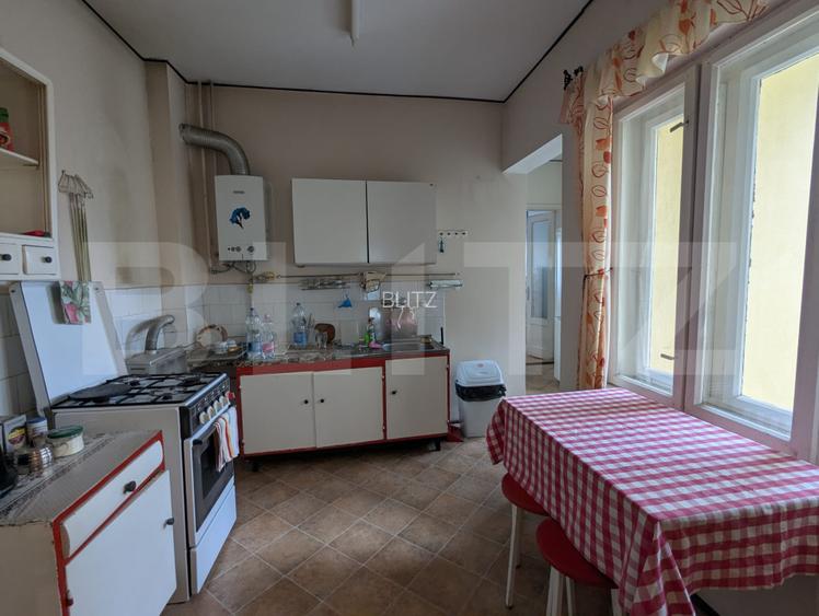 Casă impartita in 2 apartamente de 75 mp, teren 384 mp - Dambul Rotund - 3