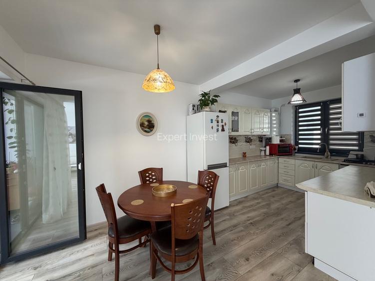 Casa tip triplex - 4 camere - 2 bai - Selimbar - mobilat - 4