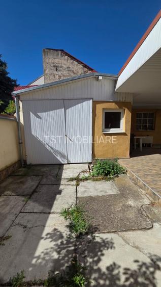 Casă cu etaj de vânzare – Strada Bujorului, zona Piața Mare - 3