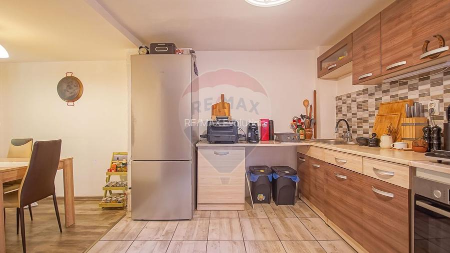 TRAIESTE LA POALELE PADURII!CASA 3 CAMERE APROAPE DE PTR. LUI SOLOMON - 34