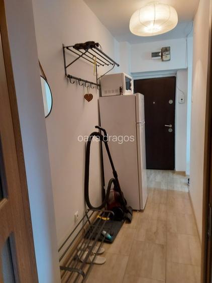 Proprietar- Inchiriez garsoniera spatioasa Ion Mihalache  - Averescu -zona 1Mai - 5