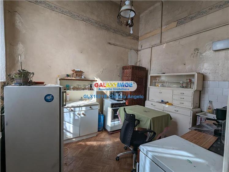 Unirii Cantemir vila P+2 ,210 mp utili, 8 camere teren 155 mp - 26