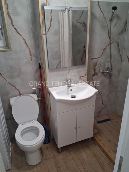Vanzare garsoniera transformata in 2 camere. renovata, centrala proprie, etaj 1 - 10