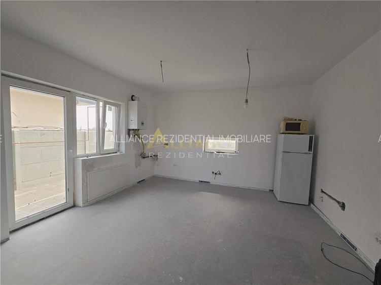 Casa parter- pod mansardat- 360mp teren- placa de beton - 3