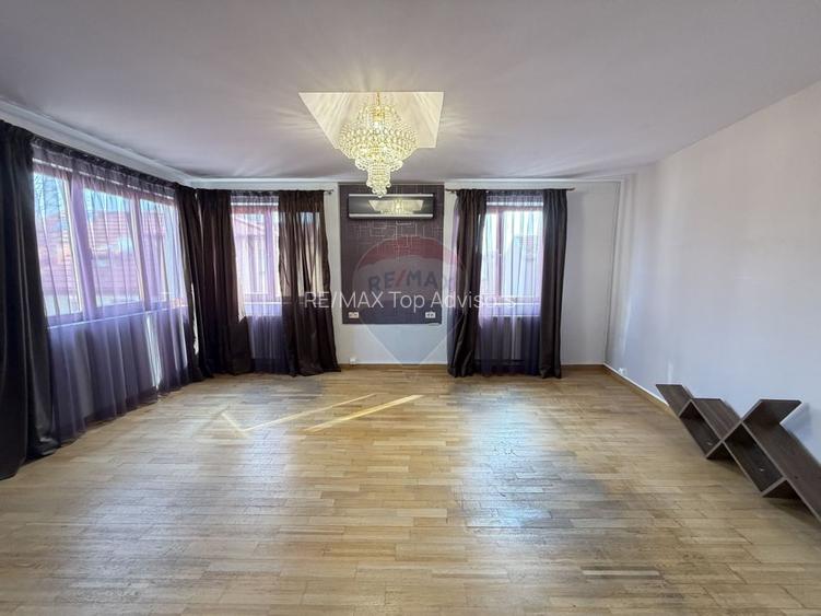 Casă / Vilă Individuală –Strada Ronda, București |Disponibil Imediat - 17