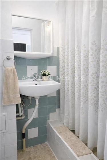 Garsoniera practica,Central: vis-a-vis de Universitatea Transilvania,Brasov - 4