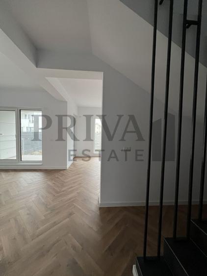 Triplex finisaje premium, 4 dormitoare, curte 250 mp. Calea Urseni
