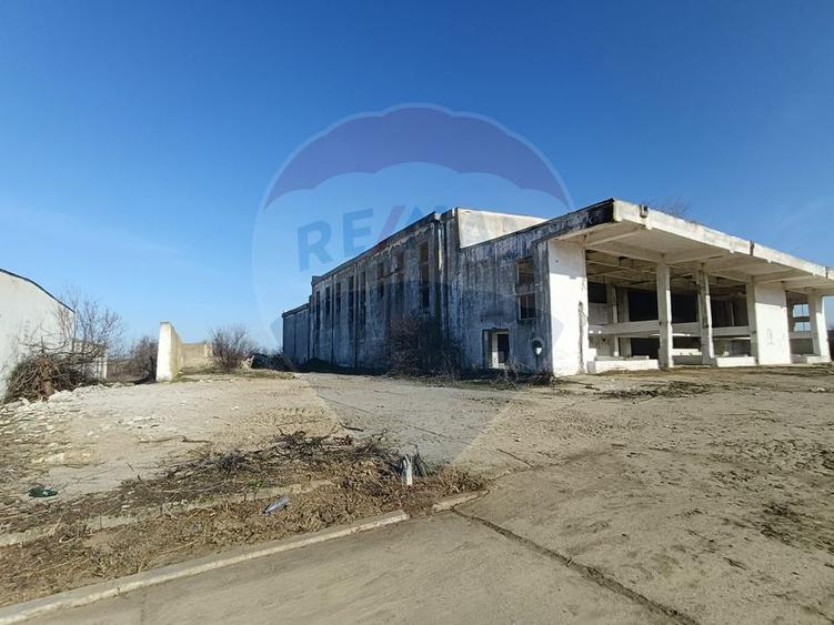 Spațiu industrial de 5,000mp de vânzare TULCEA 24.000MP intravilan