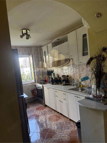 Apartament 3 camere-Obregia,Piata Straduintei,Bloc 1980 - 4