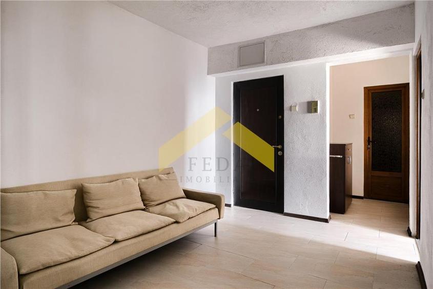 Apartament 2 camere de vanzare zona Aurel Vlaicu