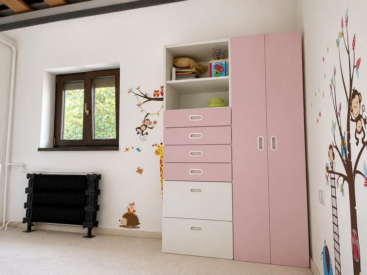 Casa de vanzare in Oradea,teren 3000 mp,zona de dealuri, priveliste spre oras