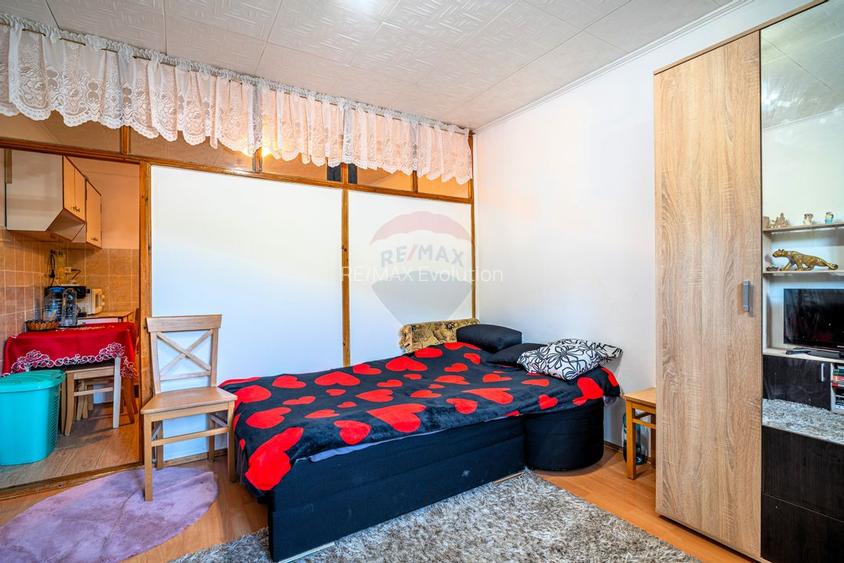 Garsoniera / Camera de camin de vanzare in Sinaia - 2