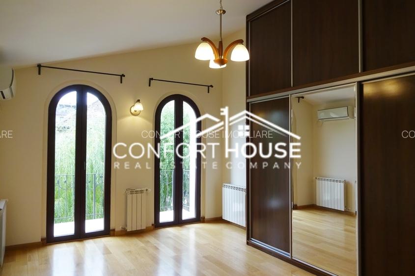 Vila amplasata in complex rezidential, piscina, padure, IANCU NICOLAE - 25