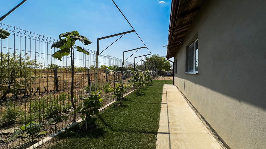 Casa cu 4 camere si garaj cu rampa-teren 500 mp-jud. Constanta - 9