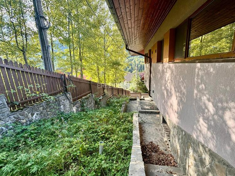 Vila spatioasa -7 camere-vedere panoramica-Azuga - 8